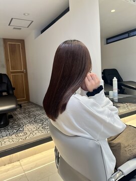 ラミ(L'ami) 縮毛矯正　切りっぱなし　艶髪