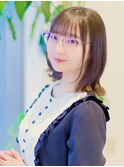 20代/30代/顔周りレイヤー/外ハネミディアム