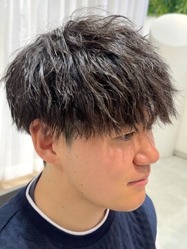 ビューブルー 亀戸錦糸町(VIEW BLUE) 縦落ちソフトツイストスパイラル/マッシュショート/波巻きパーマ