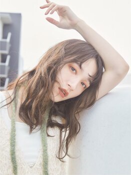 シンクショップ 京都河原町店(THINK SHOP)の写真/【ロング料金なし♪】カラーデザイン×髪質改善を追求できるサロン☆リッチな半個室空間を独り占め！