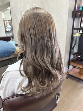 アルレン(Allen) オリーブベージュ【宇都宮/ミルクティーベージュ/ブリーチ】