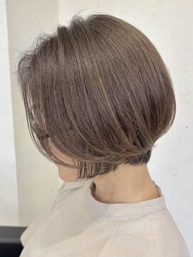 ハーツ(Heart's) 白髪ぼかしハイライト大人ショート　30代40代50代