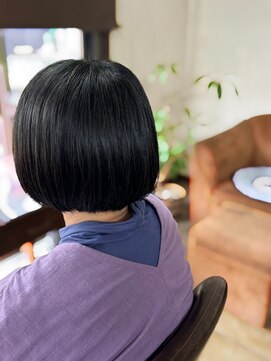 トラックタイム(track time) ヘナ（黒茶）ショートボブ