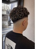 シーク 千葉中央駅(SEEK)&nbsp;MEN’S HAIR/サーフカール/刈り上げセンターパート/千葉駅