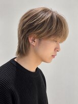 アクシー ヘアーアンドメイク(AXY HAIR&MAKE) ハイトーンウルフベージュカラー