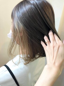 ダンデライオン ネクストステージ(DandeLion next stage) 前下がりボブ×インナーカラー