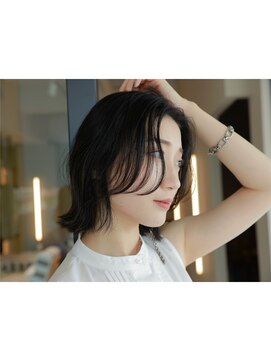 ナットナウ(NOT NOW) 大人可愛い20代30代40代黒髪前下がりショートボブ丸みショート◎