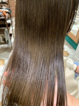 ムーン ティコブラーエ(moon tico brae) 7月(ミディアムヘア/グレージュカラー/シルキーベージュ)