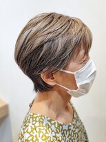 キザシ(KIZASI)&nbsp;白髪ぼかしハイライトは赤みのない色とも相性◎脱白髪染め