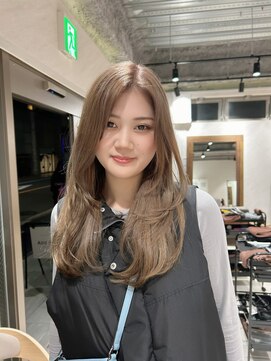 アドア 横浜(ADORE) フェイスレイヤーカット◎ミルクティーベージュ