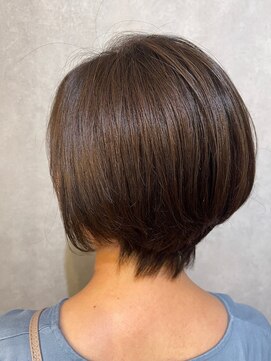 ウィスプ 赤羽店(wisp) 大人の艶髪ショートヘア 白髪ぼかし/白髪染め/