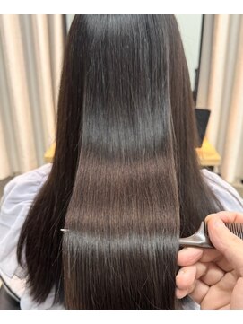 ウル 関内(uru) 酸性縮毛矯正　トリートメント