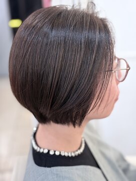 ルーウィン(LE WIN) 30代40代50代簡単スタイリングショートボブ