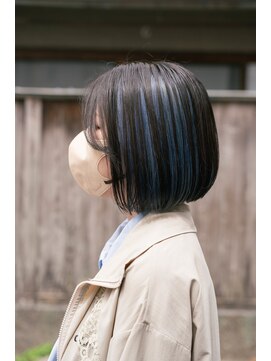 ジウ 上通り(JIU) 20代30代小顔ゆるふわボブ アンブレラカラーネイビー