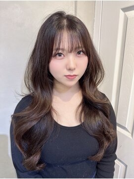 ヌイ 横浜(nui) 秋冬カラーこっくりブラウン顔周りレイヤーワンホン巻き