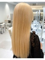 ノラ ウメダ(NORA UMEDA)&nbsp;ハイトーン抜きっぱなしブロンドケアブリーチロング大阪梅田