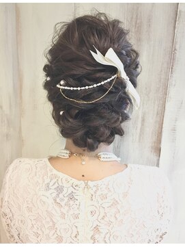 アンフィフォープルコ(AnFye for prco) 【AnFyeforprco】 フェミニン可愛いアップヘア♪