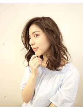 リパブリッシュ バイ ゴズウェルヘア(Republish by Goeswell Hair) ゆるウェーブセミロング