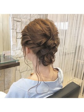 フォルテ 草薙店 夏の大人シンプルスタイル