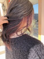 マイ ヘア デザイン 岡崎(MY hair design)&nbsp;赤と紫のバイカラーがチラ見えインナー