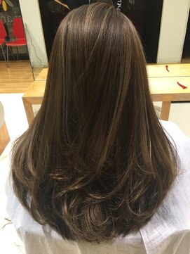 ヘアーアンドネイル キ アンティ(Hair&Nail Ki anty) グレージュカラー