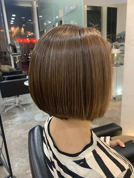 アージェガーデン(AGEE GARDEN) ハイライトカラー/ボブ/チョコレートブラウン