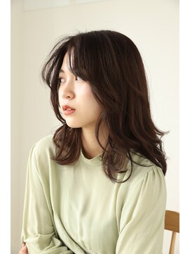 エクリ 麻布十番(equri) 韓国ヘア×イルミナカラー