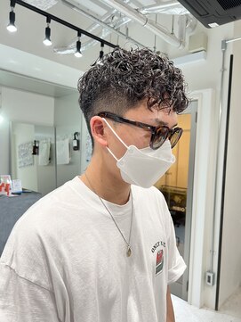 ヒビヲ(HIBIO) スペインカールツイストスパイラルパーママッシュメンズヘア横浜