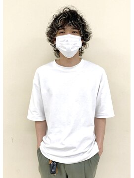 ルッツ(Lutz. hair design) ハイライトパーマ【犬山良慈】