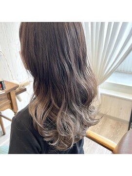 ロンド ヘアー(Rondo. Hair) グラデーションミディアム