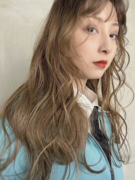 ルイ(ROUIS produced by LUCK 津田沼) ROUIS 津田沼 ブリーチ一回のミルクティーベージュ