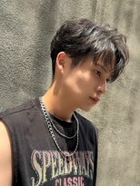 ロンド アンブル 四条烏丸(Lond ambre)&nbsp;萱原大幹 センターパート/眉毛/短髪/メンズカット