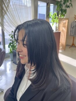 マリル mariru ヘアーサロンの写真/思わず触りたくなる手触りへ…。不自然じゃない自然なストレートで、あなたの魅力を引き出します♪