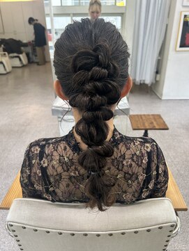 ヘアー アレス(hair ales) ゆるふわポニー