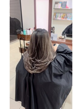 ガレリア オリジン(GALLARIA ORIGIN'S) バレイヤージュ×レイヤーカット