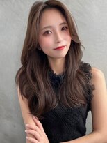 ソヨン 金山店(SOYON)&nbsp;波巻き/小顔/レイヤーカット/かきあげバング/黒髪/ネビージュ