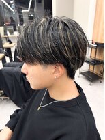 ハイライトセンターパートメッシュダブルカラーツーブロック