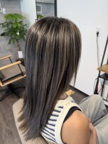 サロンドユニック(salon de UNIC)&nbsp;グレージュシャドウルーツバレイヤージュ