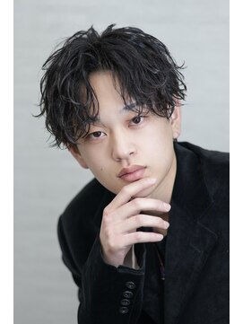 ゴート(GOATO) 波巻きスパイラルパーマ ラウンドマッシュ センターパート