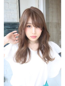 エストレーラ(estrela) 『estrela』大人可愛いハイ透明感ラべージュロング