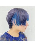 ディープパープルとブルーのインナーのシャギーボブ