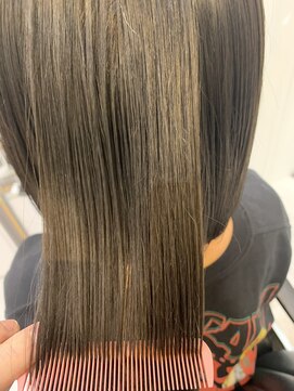 エスカーラ 表参道(THE ESCALA) @m_ayu/くびれヘア/メルティカラー/タビラマユミ