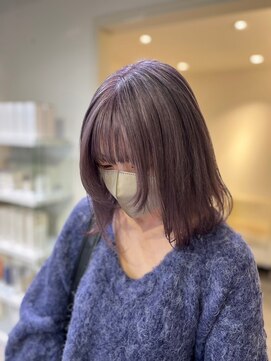 ベレーザ 渋谷(BELEZA) 7047黒髪アッシュブラックグレージュ韓国風切りっぱなしボブ