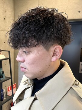 ブルニール 心斎橋(BLEUNIR) ツイストスパイラル　無造作　マッシュ　前下がり　刈り上げ