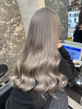 ラピス 大阪アメ村店(Lapis) 寒色艶グレージュ