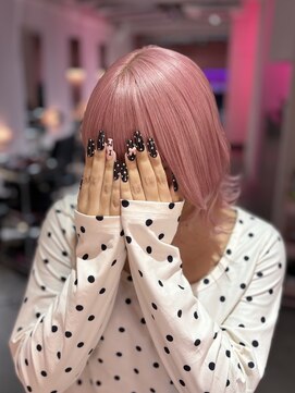 ダズリングディア(Dazzling Deer) 外はねボブ/ペールピンク/似合わせカット