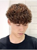 刈り上げツーブロックショートマッシュシャドウスパイラルパーマ