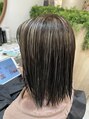 アマニ ヘアー ホスピタル(AMANI. HAIR HOSPITAL) 白髪ボカシのハイライト。（写真はブリーチ後の状態）