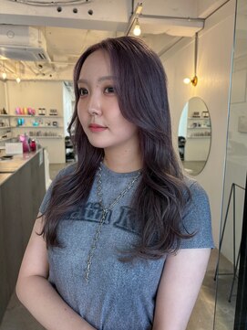 メゾンアメリナンバーツー(Maison Amelie N°2) 韓国ヘア　レイヤーカット　ハイトーン　ラベンダーグレー