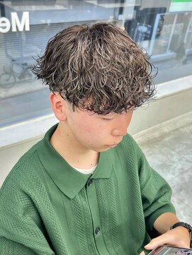 ジーニー 新百合ヶ丘(Genie) ダークアッシュニュアンスパーマ韓国マッシュベリーショート